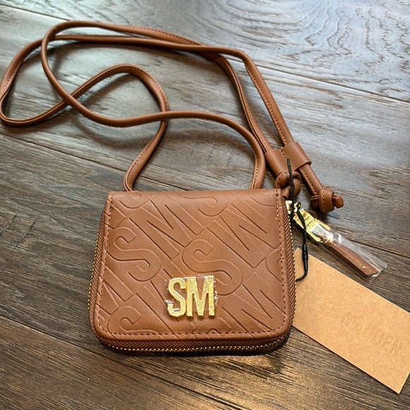 Steve Madden Be Happy Nutshell Bi-Fold Zipper Wallet on a strap - Gold Logo - Picture 1 of 14